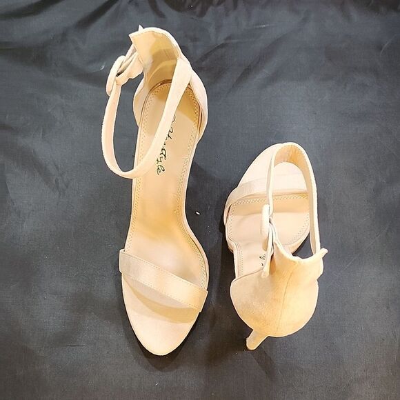 BRAND NEW HERSTYLE CHARMING- ANKLE STRAP ROUNDED BUCKLE OPEN TOE STILETTO HEEL - Picture 5 of 16